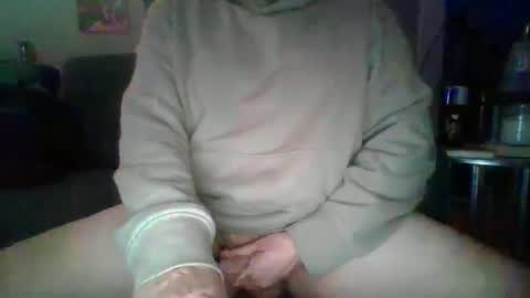 Snapshot of akpchi1984 chatting on January 13, 3:23 am akpchi1984 online show from January 13, 3:23 am