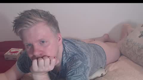 aktavian_w online show from October 6, 6:49 pm