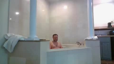 Snapshot of aktorxxl chatting on October 6, 10:29 pm AktorXXL online show from October 6, 10:29 pm