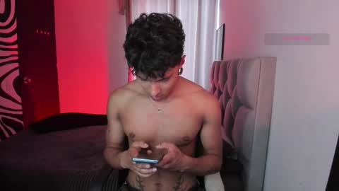 Ander uwu online show from November 1, 7:38 pm