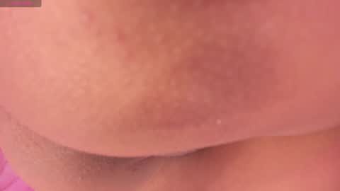 Snapshot of alahia_betancur chatting on February 4, 6:06 pm Alahia  online show from February 4, 6:06 pm