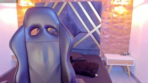 ALAHIA online show from October 1, 11:27 am