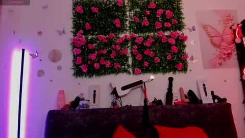Snapshot of alaia_asuka chatting on September 13, 12:32 am Alaia online show from September 13, 12:32 am