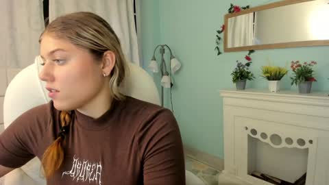 Alaia online show from January 31, 5:21 pm