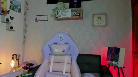 Alaia online show from February 13, 10:17 pm