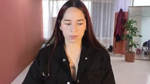 Alaia Skater online show from September 15, 8:09 pm