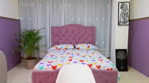 Alaia Skater online show from October 27, 10:30 am