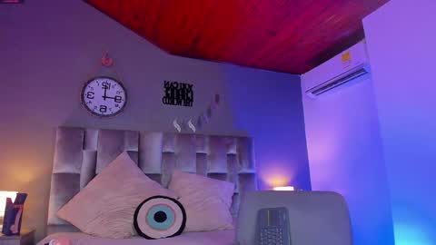  Alaia  online show from January 21, 2:37 pm