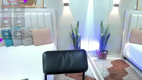 Snapshot of alaiasmile_ chatting on November 24, 4:07 pm online show from November 24, 4:07 pm