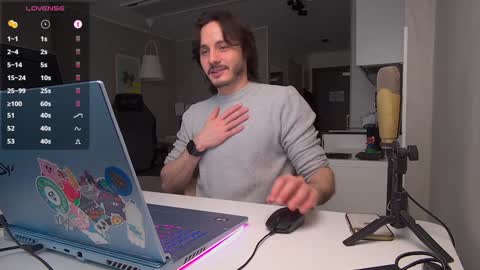 Maxi  online show from February 5, 10:19 am