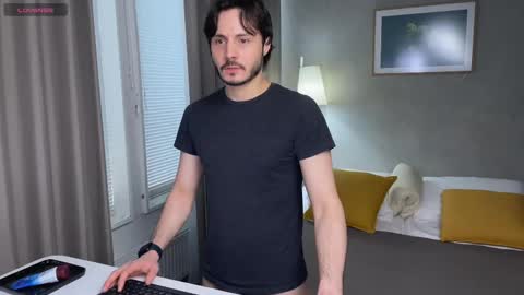 Maxi  online show from March 3, 1:31 pm