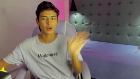 Snapshot of alamgrey_ chatting on October 11, 7:34 pm Alam online show from October 11, 7:34 pm