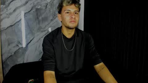 alan__smith online show from November 19, 7:58 pm