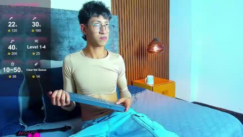 Snapshot of alan_bless18 chatting on December 2, 6:58 pm ALAN online show from December 2, 6:58 pm