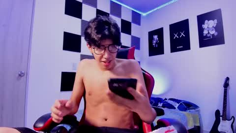 Alan Boy online show from October 11, 1:09 pm