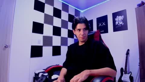 Alan Boy online show from January 18, 2:10 pm