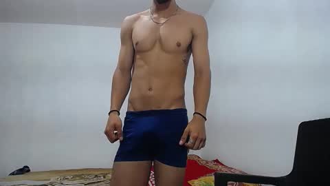 Snapshot of alan_gay chatting on November 16, 10:21 am Alan online show from November 16, 10:21 am