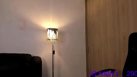 Snapshot of alan_morrys chatting on September 17, 1:07 am alan_morrys online show from September 17, 1:07 am