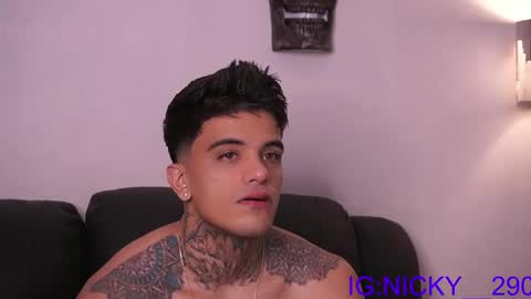 Snapshot of alan_morrys chatting on November 8, 12:22 am alan_morrys online show from November 8, 12:22 am