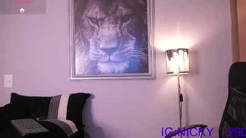 Snapshot of alan_morrys chatting on February 27, 1:38 am alan_morrys online show from February 27, 1:38 am