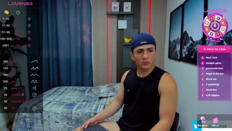 Snapshot of alan_nd_kevin chatting on January 25, 10:28 pm Alan Kevin can we reach 100 thumbs up please guys online show from January 25, 10:28 pm