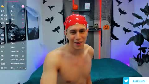 Snapshot of alan_nd_kevin chatting on October 28, 7:16 pm Alan Kevin can we reach 100 thumbs up please guys online show from October 28, 7:16 pm