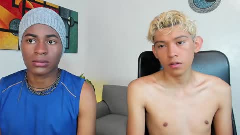 Snapshot of alan_scot chatting on December 7, 8:49 pm Alan and Criss - WE JUST FRIENDS WITH BENEFITS BOTH VERS online show from December 7, 8:49 pm