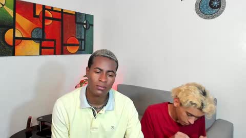 Snapshot of alan_scot chatting on December 25, 2:14 am Alan and Criss - WE JUST FRIENDS WITH BENEFITS BOTH VERS online show from December 25, 2:14 am