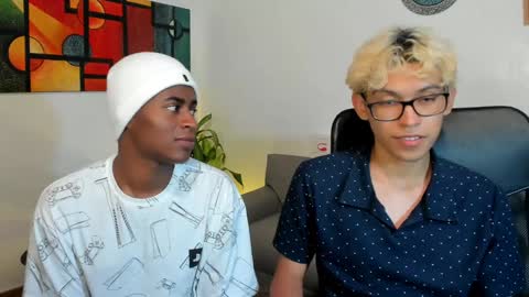 Snapshot of alan_scot chatting on January 24, 2:28 am Alan and Criss - WE JUST FRIENDS WITH BENEFITS BOTH VERS online show from January 24, 2:28 am