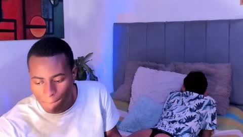 Snapshot of alan_scot chatting on October 10, 2:21 am Alan and Criss - WE JUST FRIENDS WITH BENEFITS BOTH VERS online show from October 10, 2:21 am