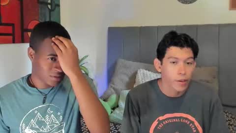 Snapshot of alan_scot chatting on October 12, 5:01 pm Alan and Criss - WE JUST FRIENDS WITH BENEFITS BOTH VERS online show from October 12, 5:01 pm