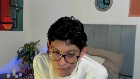 Snapshot of alan_scot chatting on October 19, 6:41 pm Alan and Criss - WE JUST FRIENDS WITH BENEFITS BOTH VERS online show from October 19, 6:41 pm