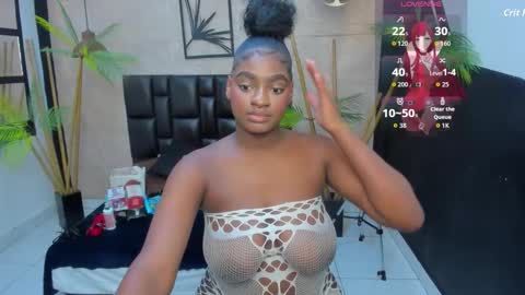 Snapshot of alana_bonny chatting on October 21, 12:39 pm Alana online show from October 21, 12:39 pm
