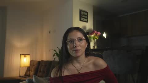 Alana Gasparini online show from November 16, 2:06 am