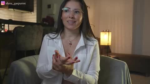 Alana Gasparini online show from February 17, 2:08 am