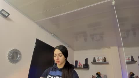 Maeve  online show from January 22, 11:01 am