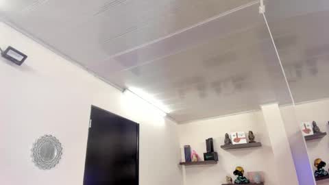 Maeve  online show from February 19, 10:45 am