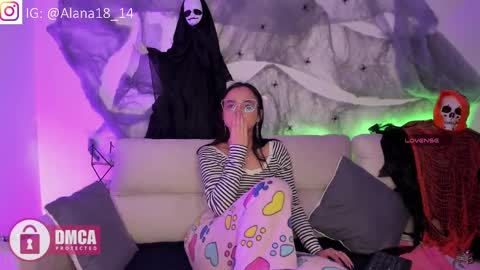 Snapshot of alana_pherson chatting on October 5, 8:23 am alana_pherson online show from October 5, 8:23 am