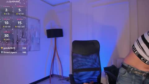 Alana online show from November 15, 11:54 pm