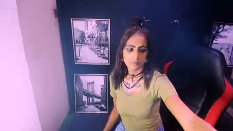 Snapshot of alanadelray chatting on November 26, 7:20 am alanadelray online show from November 26, 7:20 am