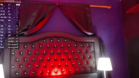 alana online show from November 10, 3:49 am