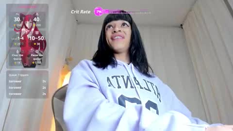 Snapshot of alanakimura_ chatting on December 18, 10:05 pm Alana silvana online show from December 18, 10:05 pm