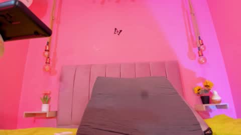 Alanaa Rosee  online show from October 25, 8:14 pm