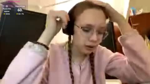 Snapshot of alanehadaller chatting on October 6, 5:54 pm Stella online show from October 6, 5:54 pm