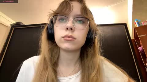 Snapshot of alanehadaller chatting on October 13, 2:39 pm Stella online show from October 13, 2:39 pm