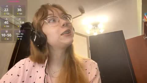 Snapshot of alanehadaller chatting on October 24, 8:33 am Stella online show from October 24, 8:33 am