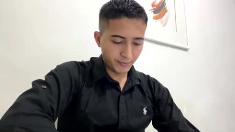 Snapshot of alanj998 chatting on October 9, 12:52 am alanj998 online show from October 9, 12:52 am