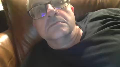 alankrieski1174 online show from October 14, 3:51 am