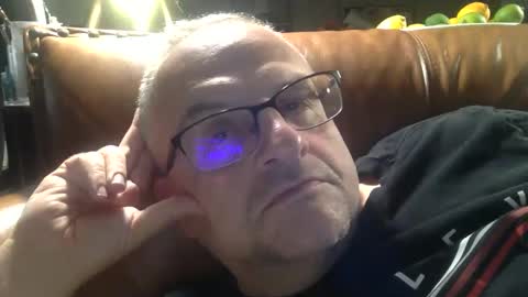 alankrieski1174 online show from October 30, 5:20 am