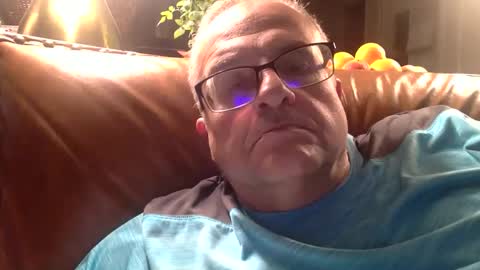 alankrieski1174 online show from November 19, 3:06 am